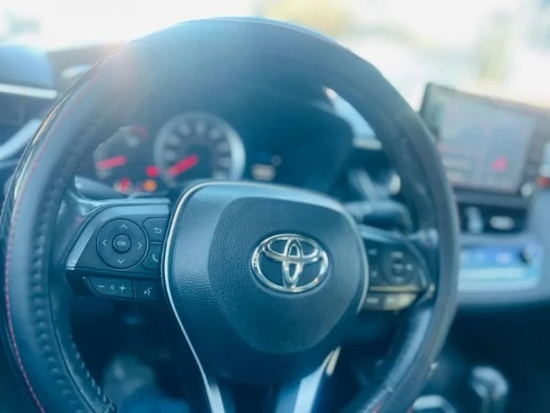 2020 Toyota Corolla 12th Gen - Image 8 of 12