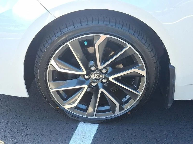 2020 Toyota Corolla 12th Gen - Image 8 of 12