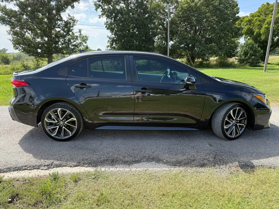 2020 Toyota Corolla 12th Gen - Image 13 of 15