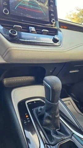 2020 Toyota Corolla 12th Gen - Image 19 of 21