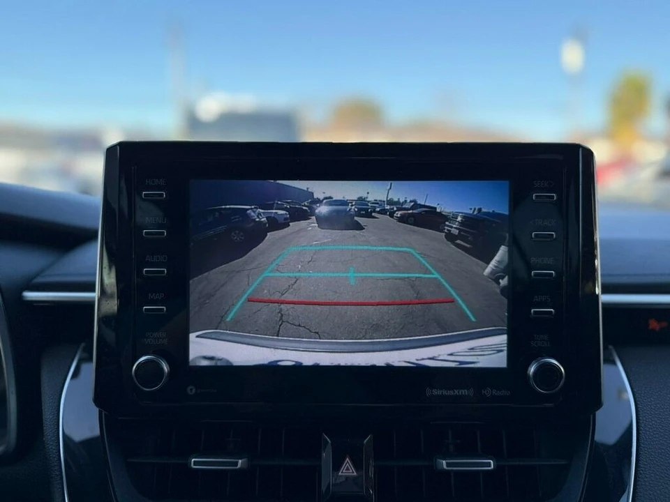2020 Toyota Corolla 12th Gen - Image 15 of 21