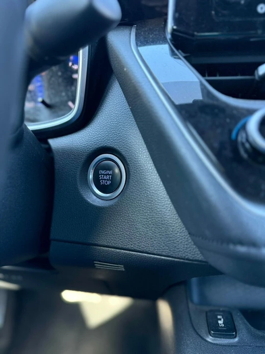 2020 Toyota Corolla 12th Gen - Image 19 of 21