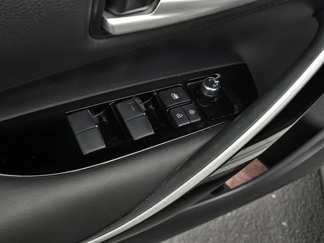 2020 Toyota Corolla 12th Gen - Image 9 of 12
