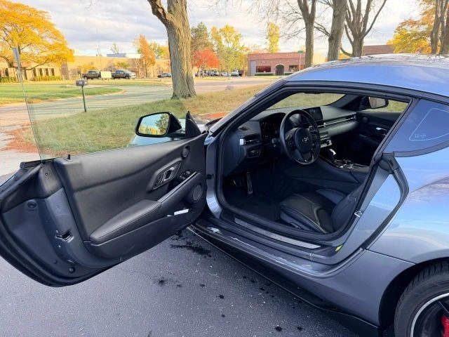2020 Toyota GR Supra 5th Gen - Image 13 of 21