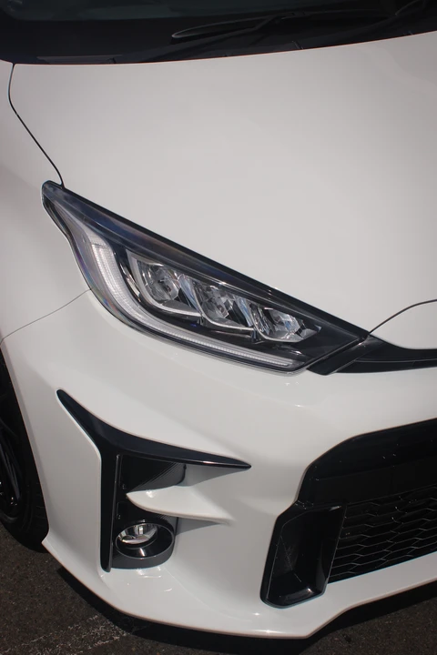 2020 Toyota Yaris - Image 23 of 31