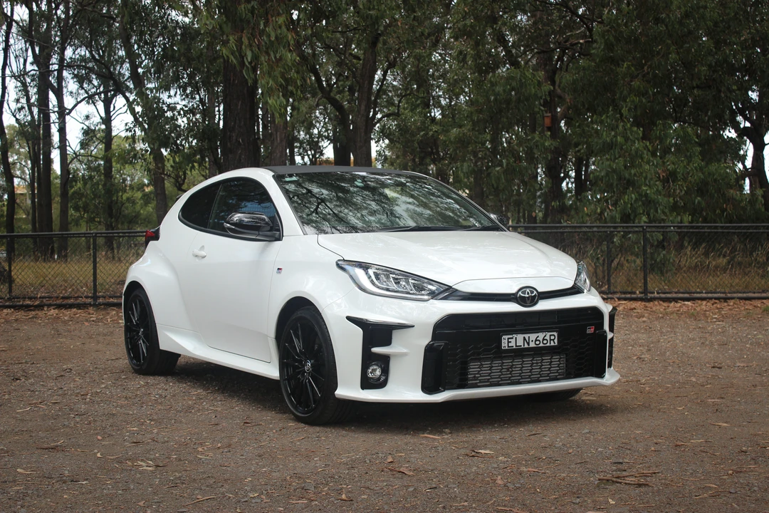 2020 Toyota Yaris - Image 16 of 31