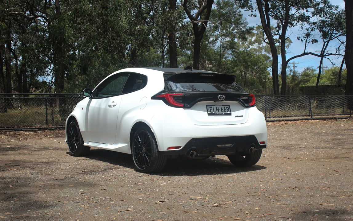 2020 Toyota Yaris - Image 17 of 31