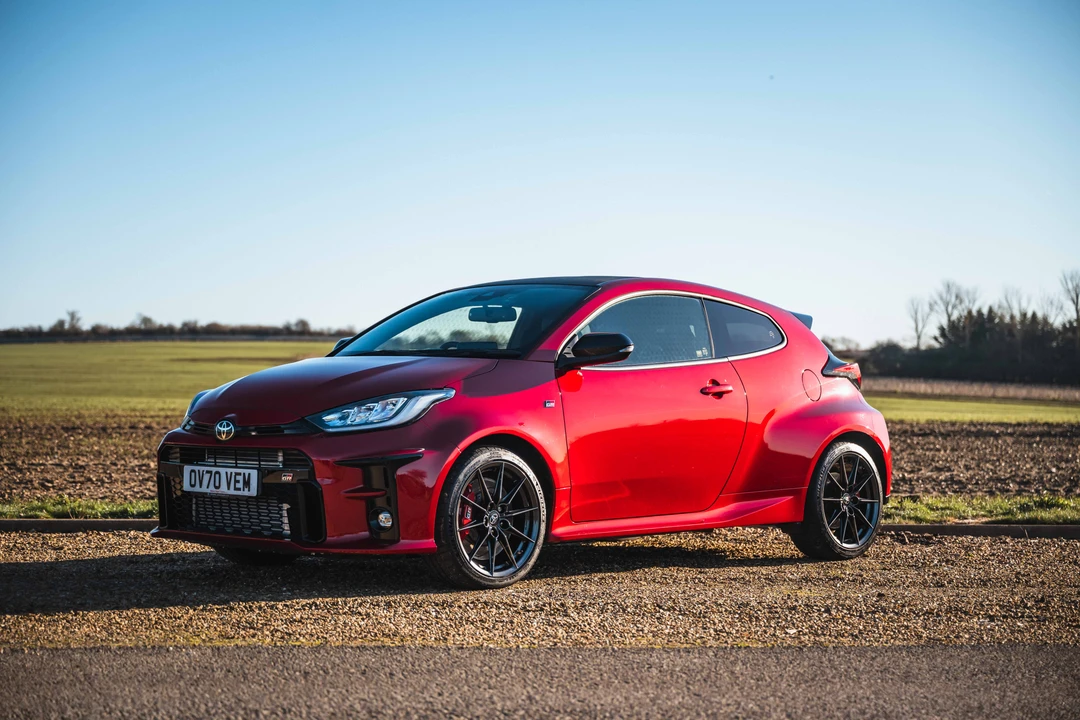 2020 Toyota Yaris - Image 12 of 31