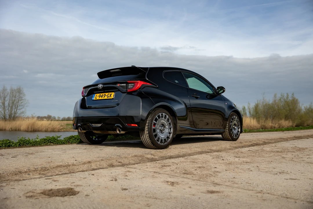 2020 Toyota Yaris - Image 7 of 31