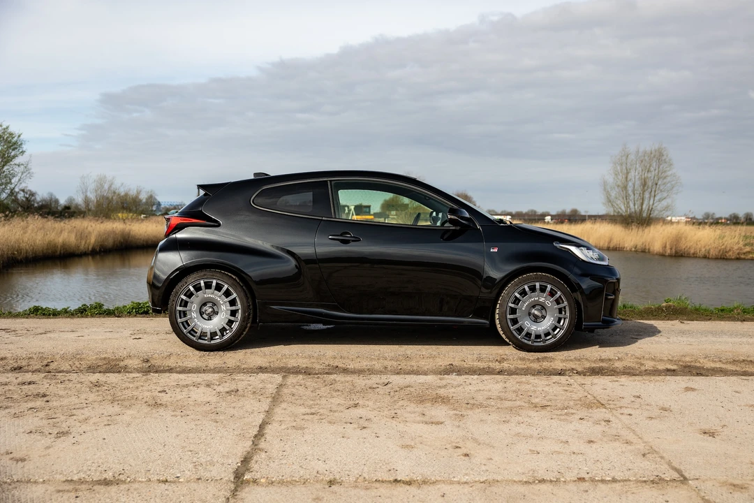 2020 Toyota Yaris - Image 16 of 31