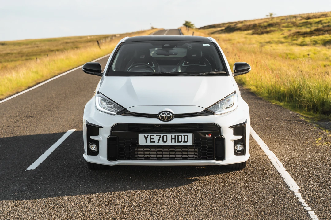 2020 Toyota Yaris - Image 10 of 31