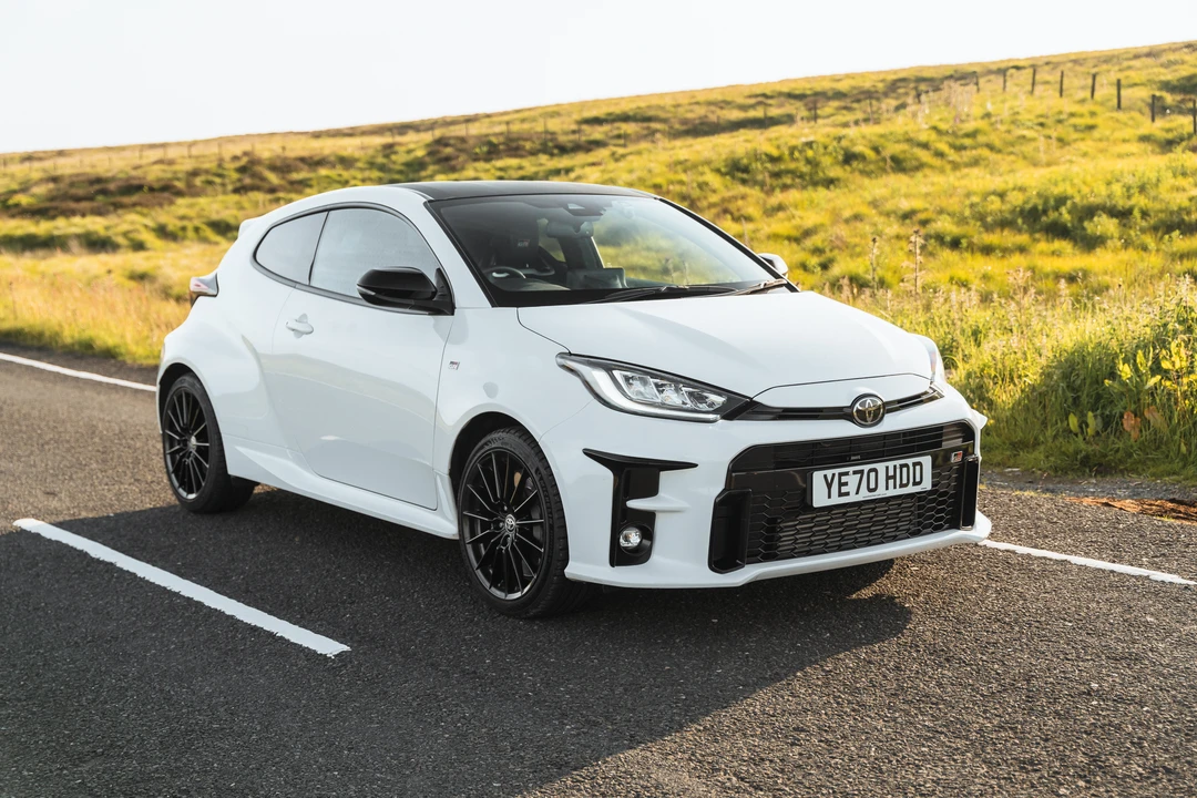 2020 Toyota Yaris - Image 18 of 31