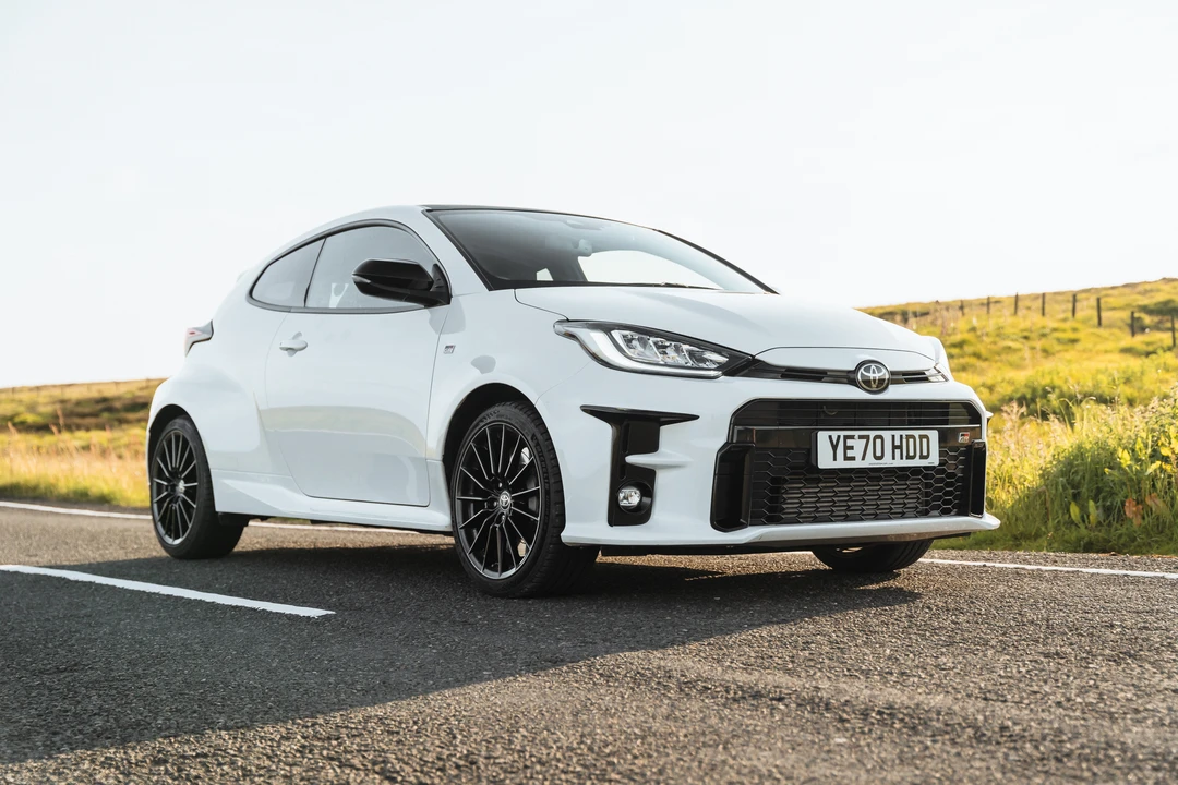 2020 Toyota Yaris - Image 9 of 31