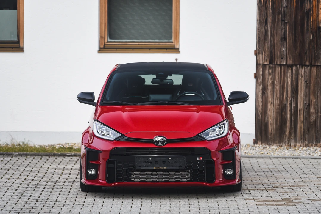 2020 Toyota Yaris - Image 13 of 31