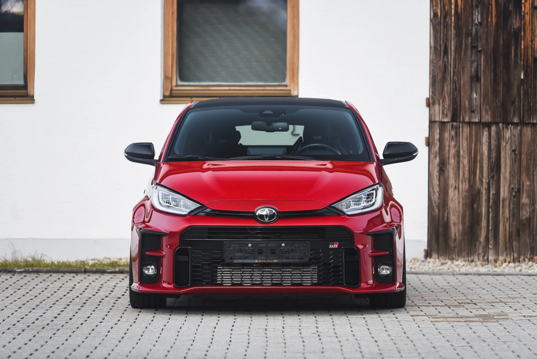 2020 Toyota Yaris - Image 3 of 31