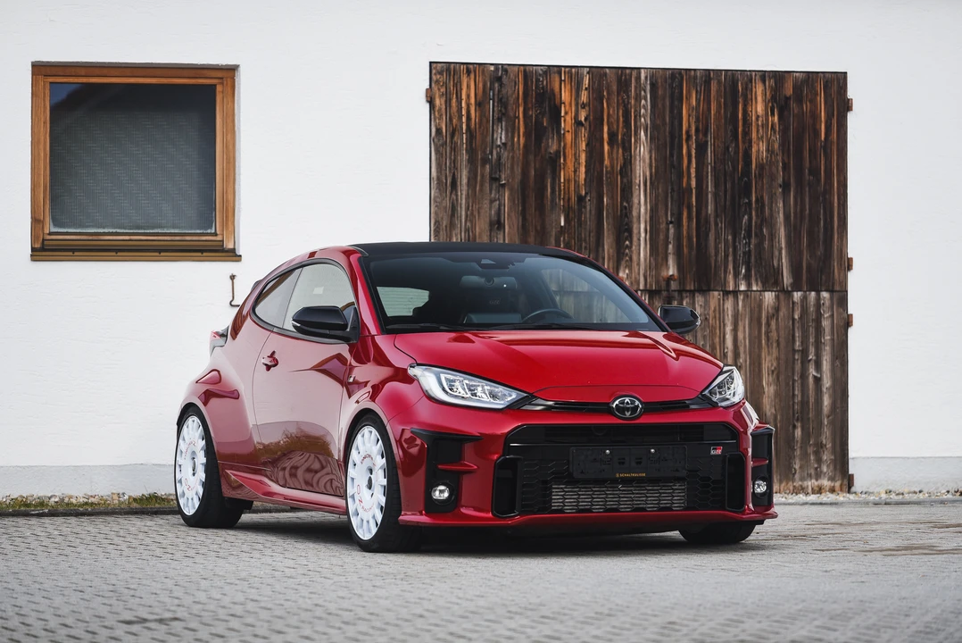 2020 Toyota Yaris - Image 18 of 31