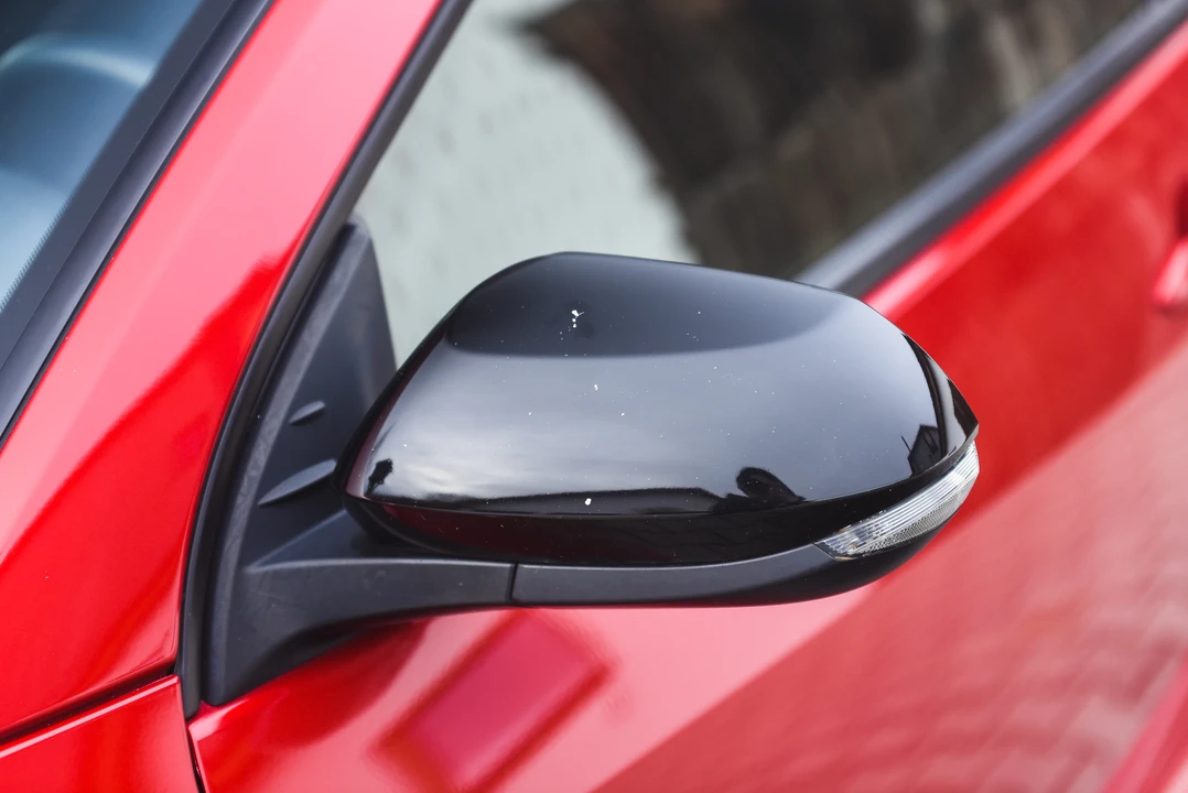 2020 Toyota Yaris - Image 28 of 31