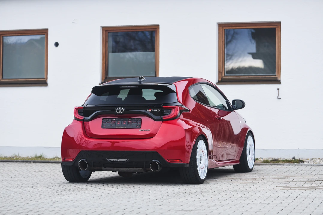 2020 Toyota Yaris - Image 8 of 31