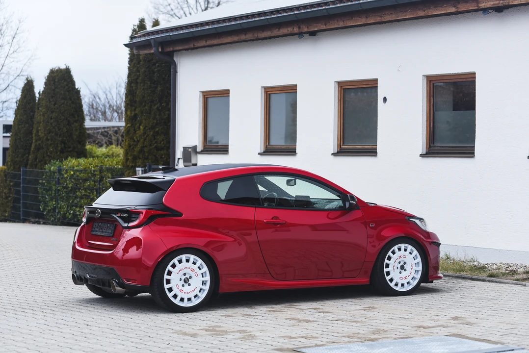 2020 Toyota Yaris - Image 9 of 31