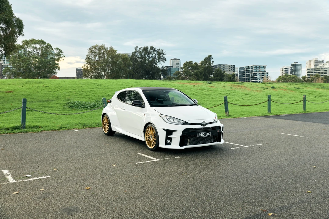 2020 Toyota Yaris - Image 12 of 31