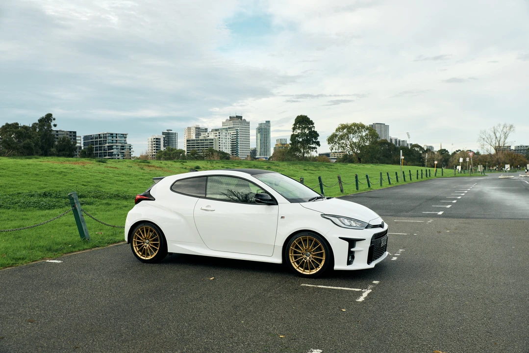 2020 Toyota Yaris - Image 11 of 31