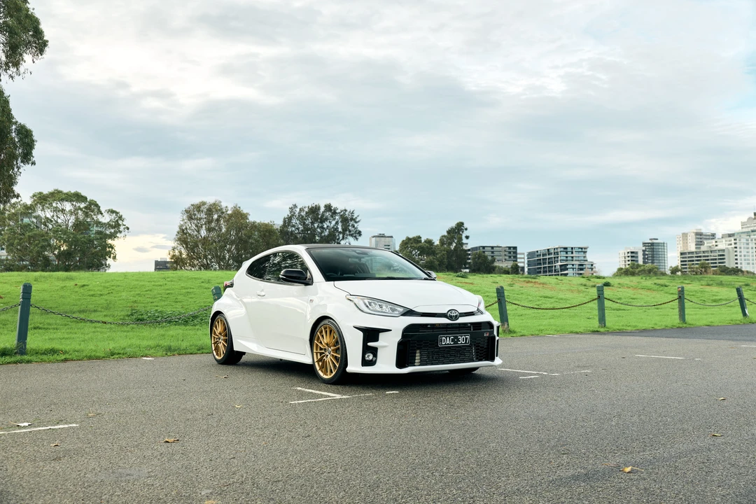 2020 Toyota Yaris - Image 8 of 31