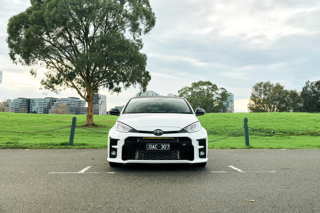 2020 Toyota Yaris - Image 2 of 31