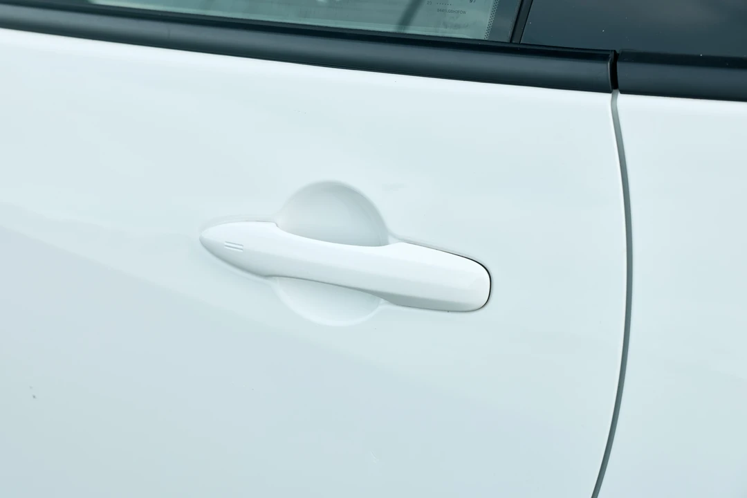 2020 Toyota Yaris - Image 24 of 31