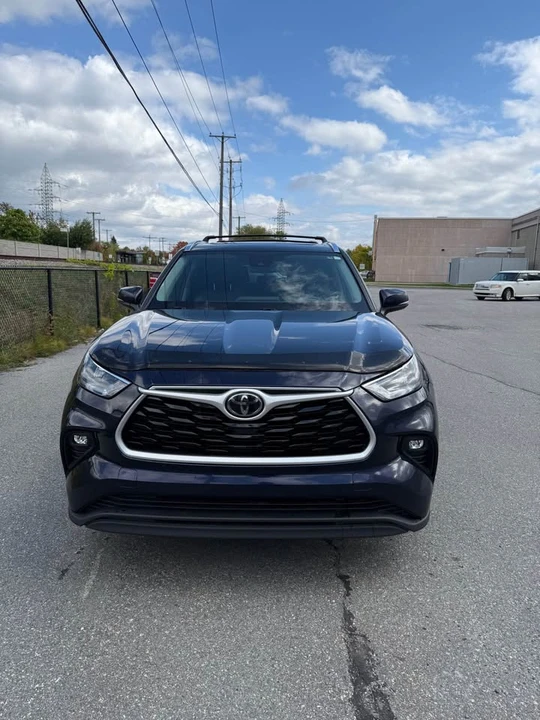 2020 Toyota Highlander - Image 2 of 13