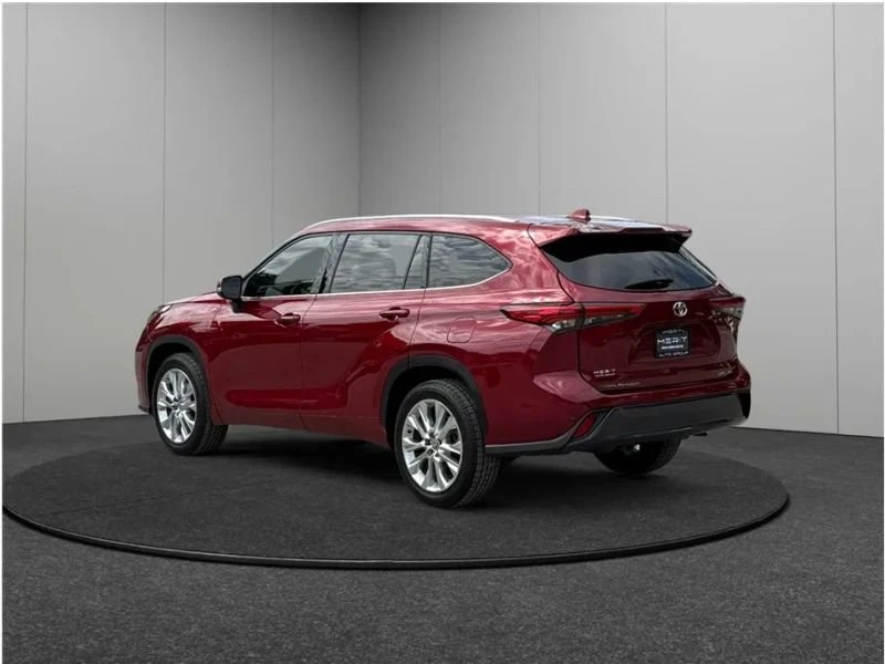 2020 Toyota Highlander - Image 7 of 20