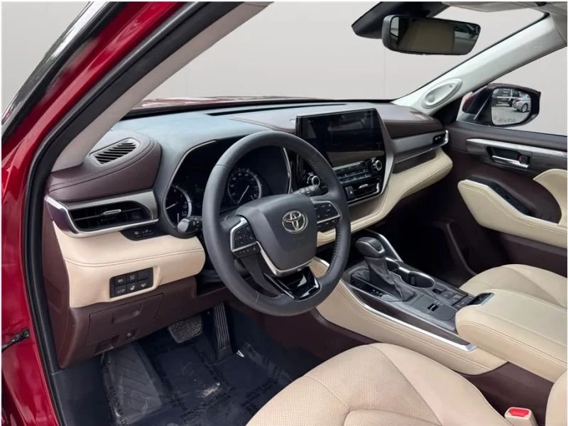 2020 Toyota Highlander - Image 6 of 20