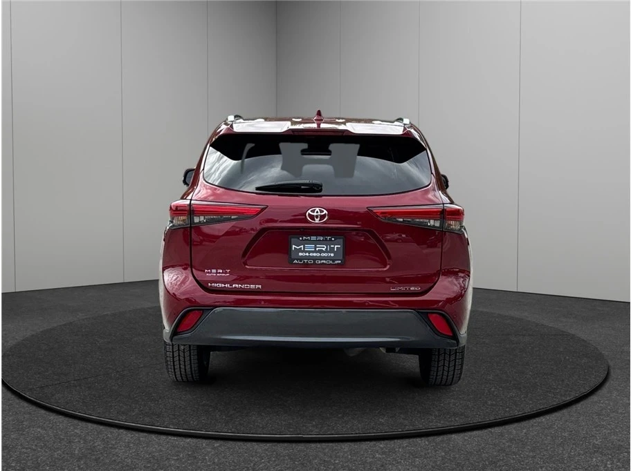 2020 Toyota Highlander - Image 8 of 21