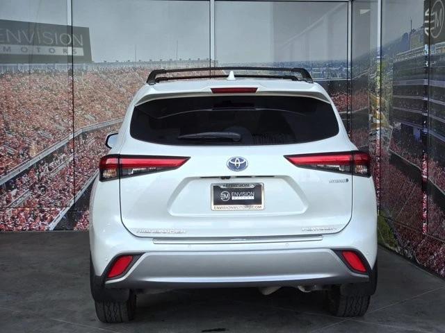2020 Toyota Highlander - Image 7 of 12