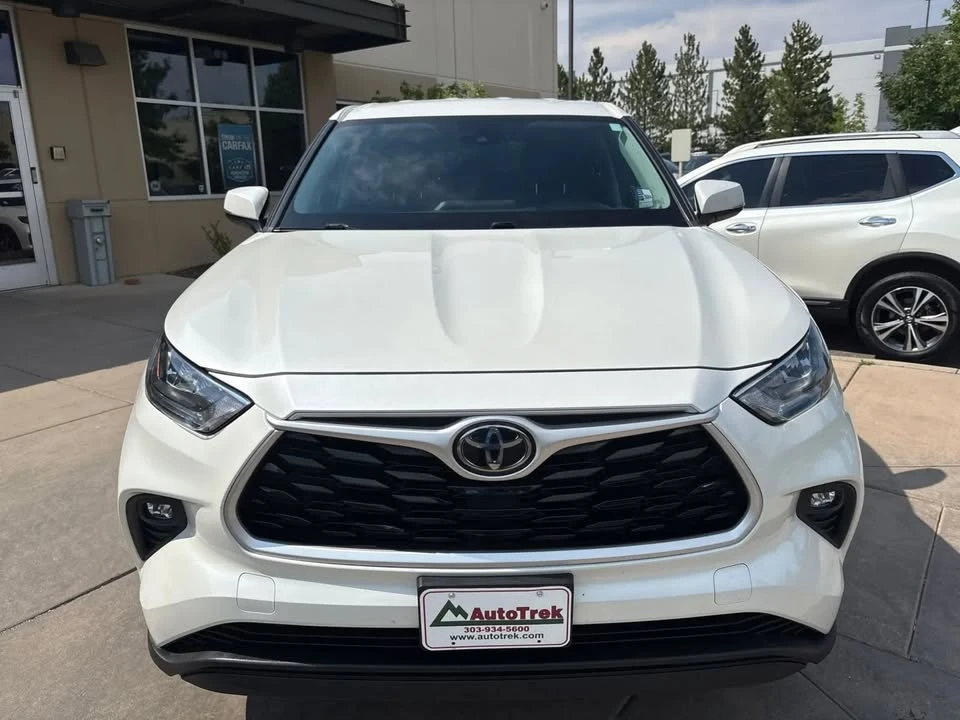 2020 Toyota Highlander - Image 3 of 9