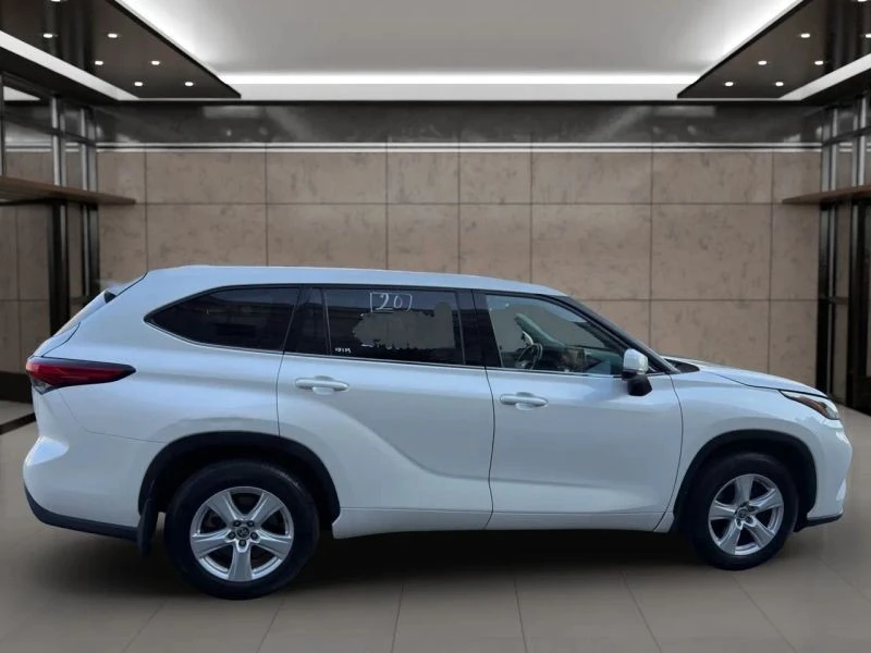 2020 Toyota Highlander - Image 4 of 12