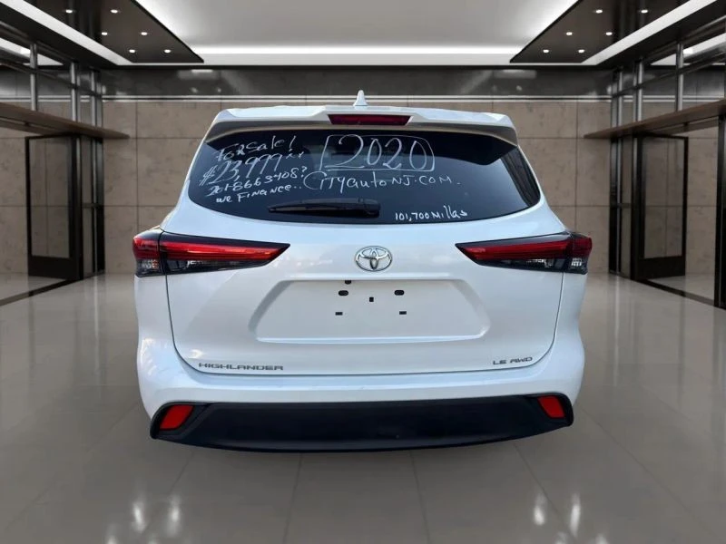 2020 Toyota Highlander - Image 8 of 12