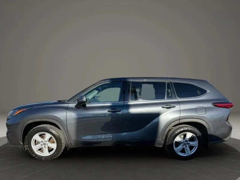 2020 Toyota Highlander - Image 8 of 12