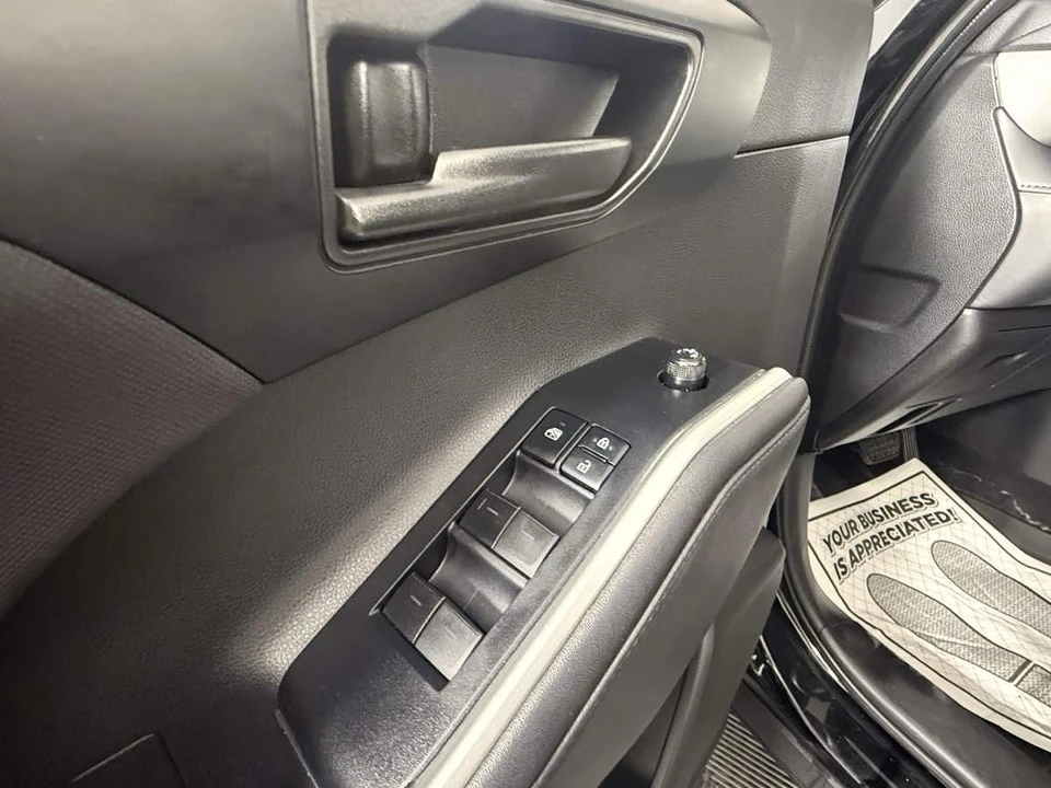 2020 Toyota Highlander - Image 20 of 31
