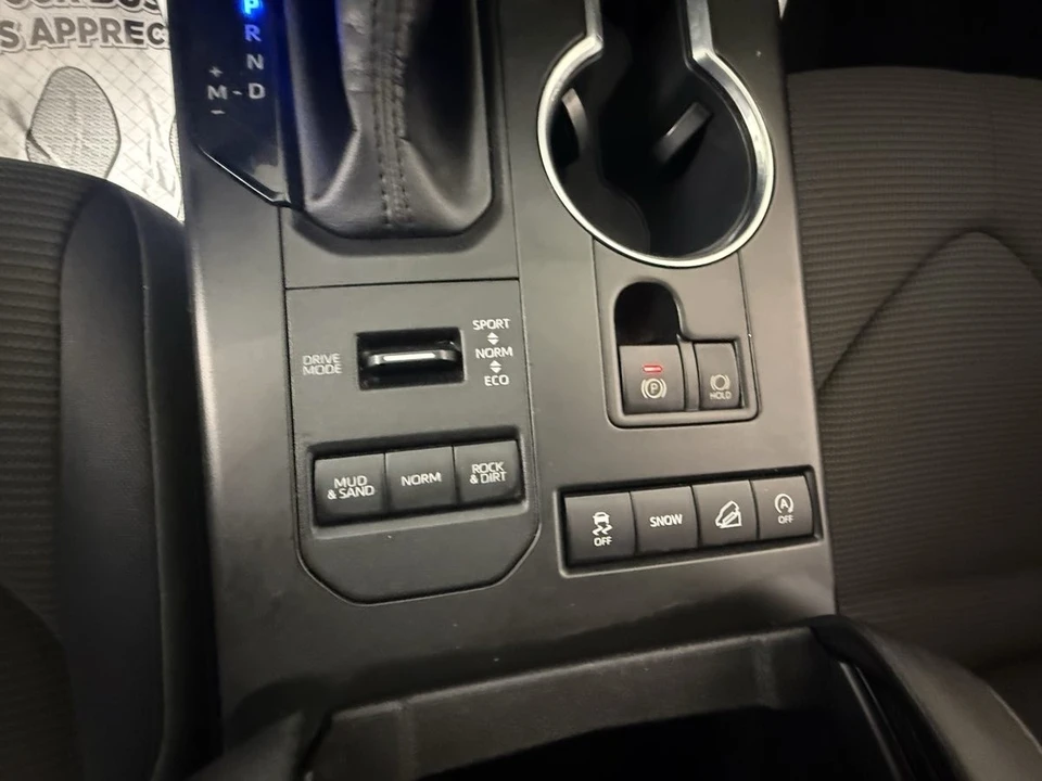 2020 Toyota Highlander - Image 29 of 31