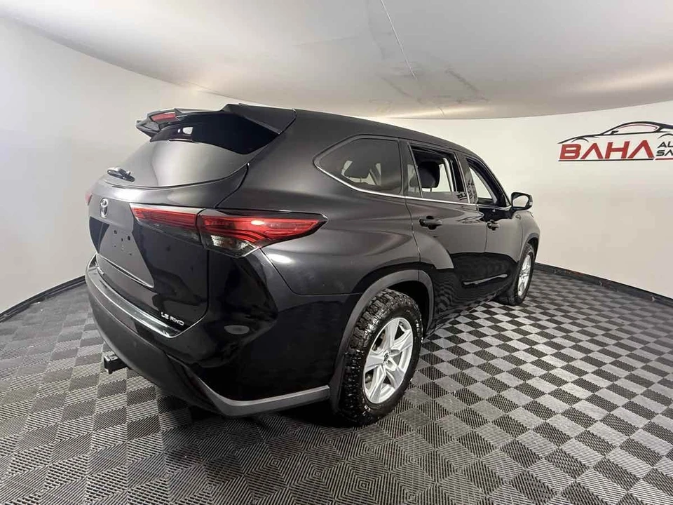 2020 Toyota Highlander - Image 12 of 31