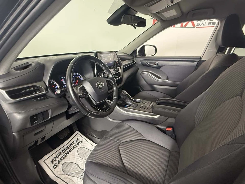 2020 Toyota Highlander - Image 21 of 31