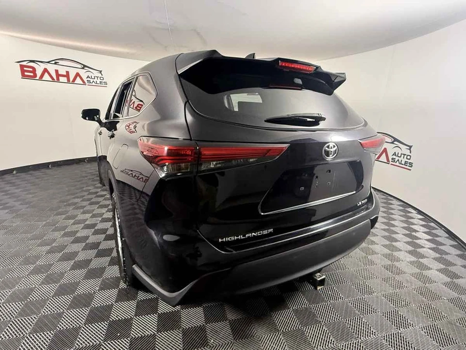 2020 Toyota Highlander - Image 10 of 31