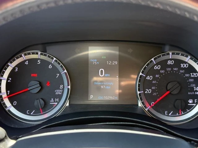 2020 Toyota Highlander - Image 20 of 21