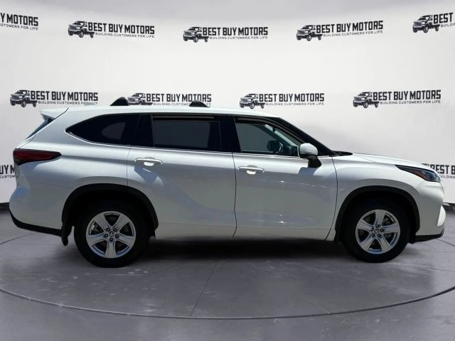 2020 Toyota Highlander - Image 9 of 21