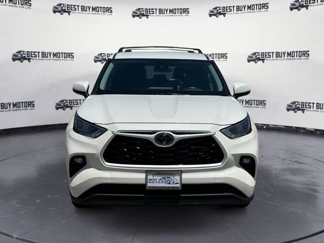 2020 Toyota Highlander - Image 2 of 21