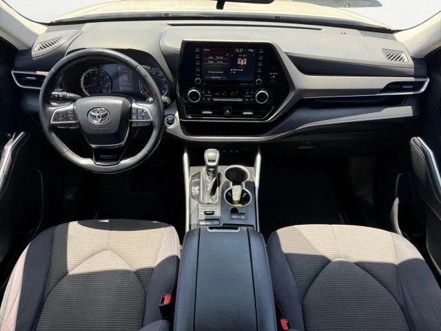 2020 Toyota Highlander - Image 12 of 21