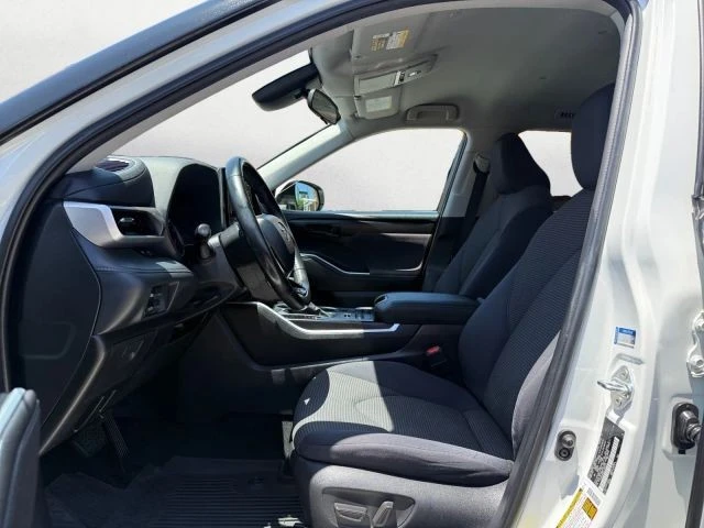 2020 Toyota Highlander - Image 11 of 21