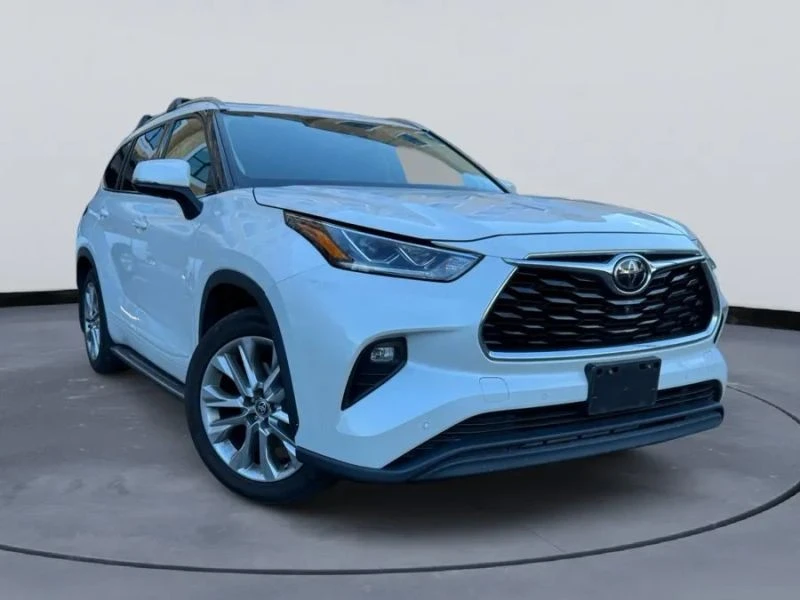 2020 Toyota Highlander - Image 5 of 12