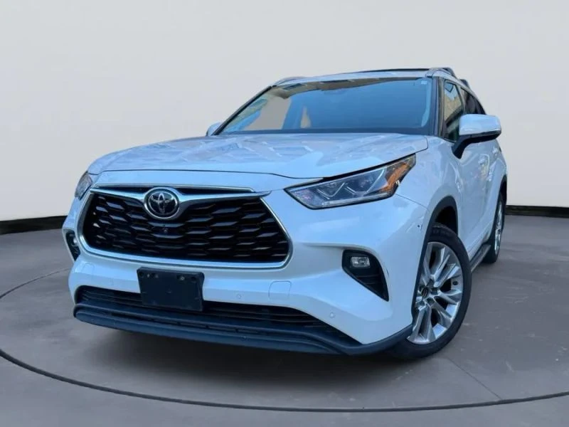 2020 Toyota Highlander - Image 2 of 12