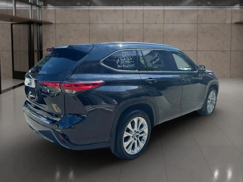 2020 Toyota Highlander - Image 5 of 12